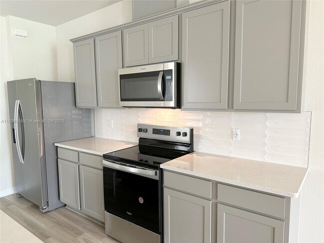 Building Photo - 6364 Tabebuia Pkwy