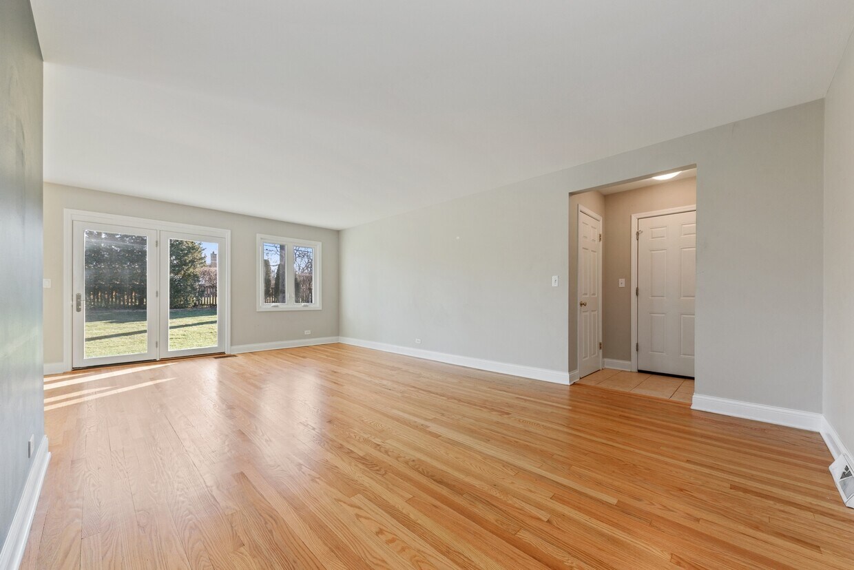 429 S Phelps Ave, Arlington Heights, IL 60004 House Rental in Arlington Heights, IL