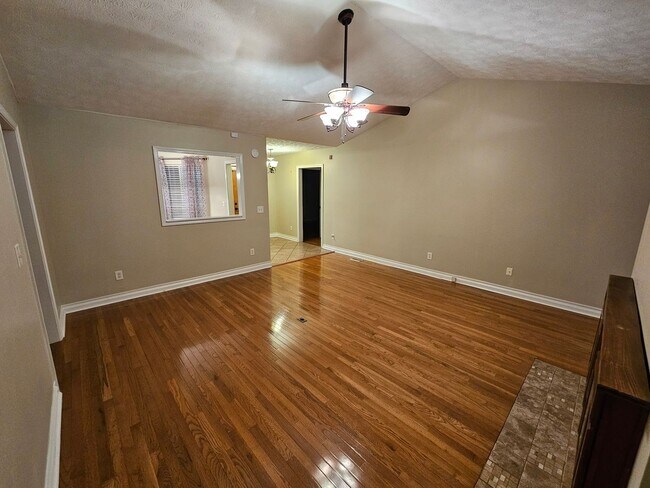 Foto del edificio - 3 Bedroom home in the Northfield subdivision available in time for the Holidays!