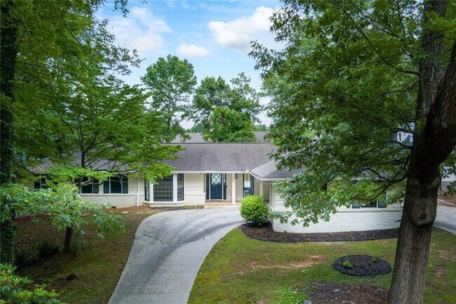 Foto del edificio - 7330 Hunters Branch Dr NE