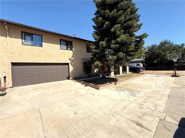 Building Photo - 608 Juanita Ave