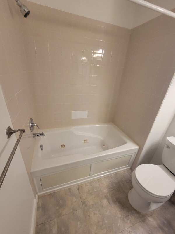 Building Photo - 44 Dendron Ct