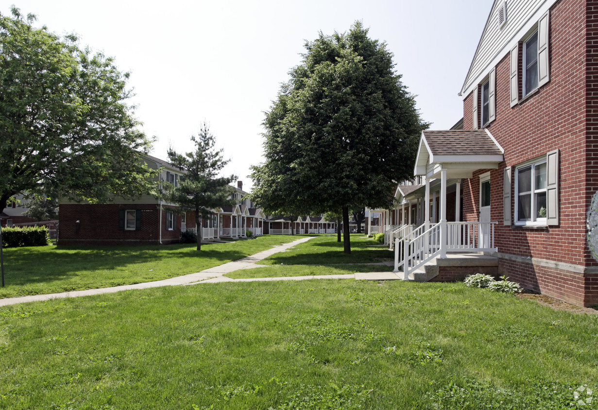 Foto del edificio - Parkway Homes