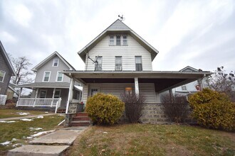 Building Photo - 663 Bellefonte Ave