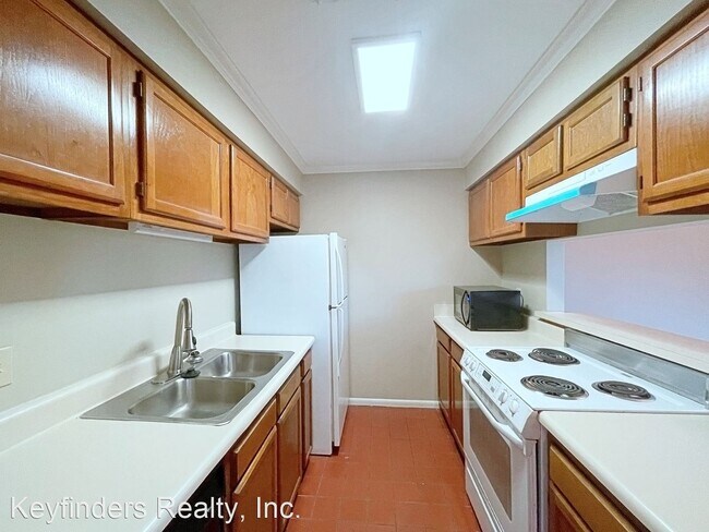 Foto del edificio - 2 br, 1.5 bath House - 5223 Blair Lane #A
