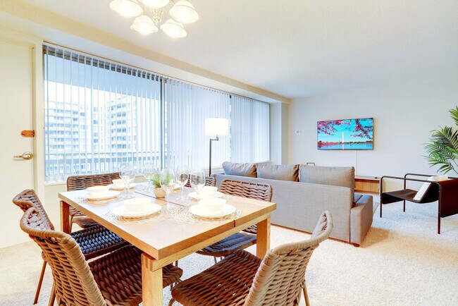Foto del edificio - 2111 Richmond Hwy