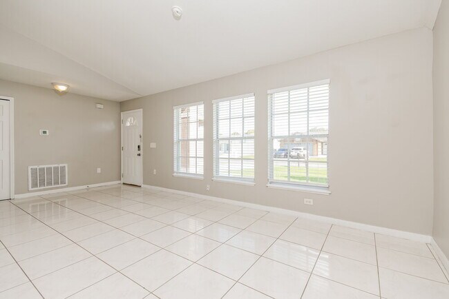 Foto del edificio - 16 Dorset Dr