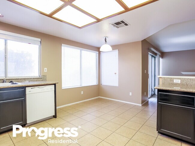 Building Photo - 1682 Heather Ridge Rd