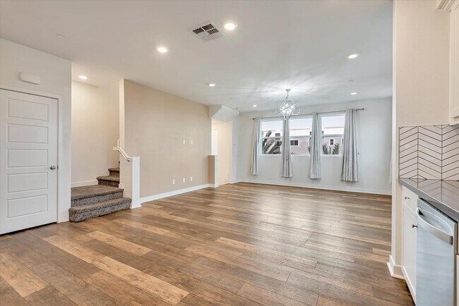 Building Photo - 12727 N Watt Ln
