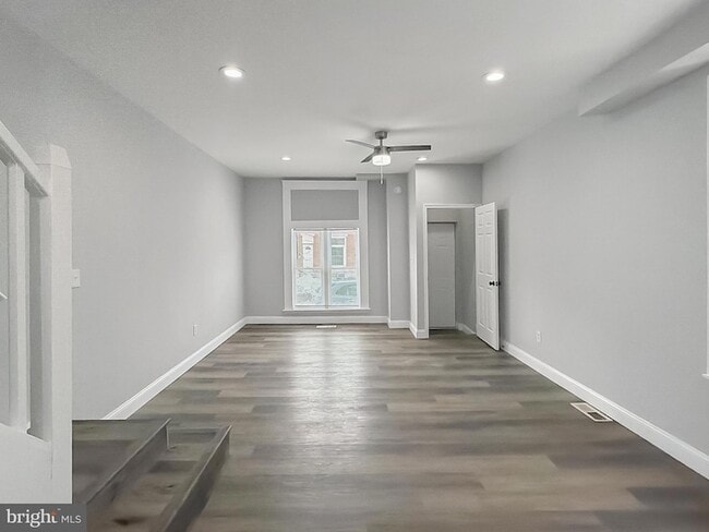 Foto del edificio - 733 N Linwood Ave