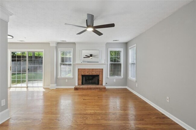 Building Photo - 1328 Glenover Way