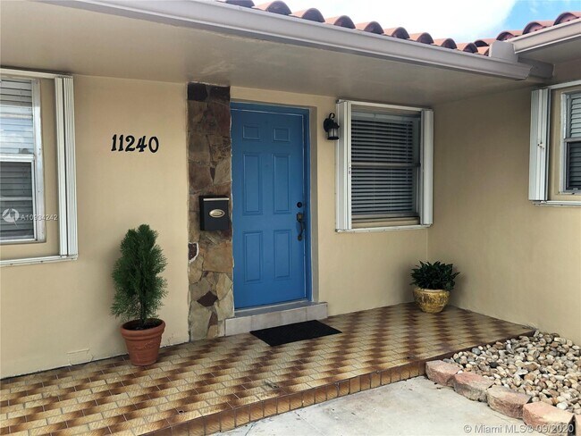 Building Photo - 11240 SW 5th Terrace
