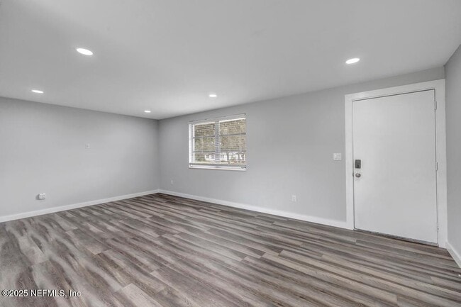 Building Photo - 269 Hermosa Ct