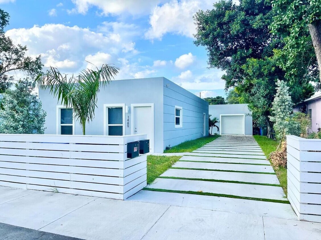 1489 NW 55th St Unit 1489B, Miami, FL 33142 Room for Rent in Miami