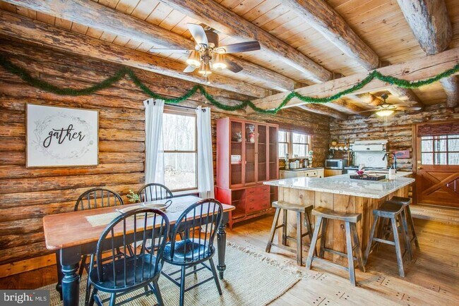 Foto del edificio - 510 Marges Mountain Ln