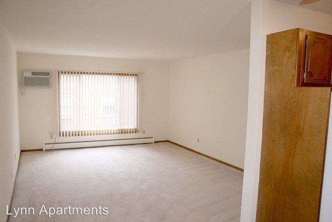 Building Photo - 3016 Lynn Ave