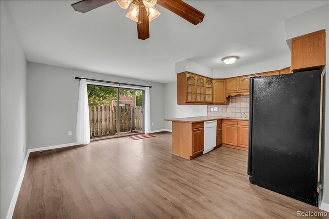 Building Photo - 13426 Denver Cir E
