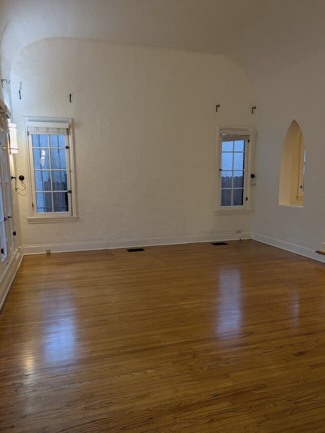 Building Photo - 6267 Commodore Sloat Dr