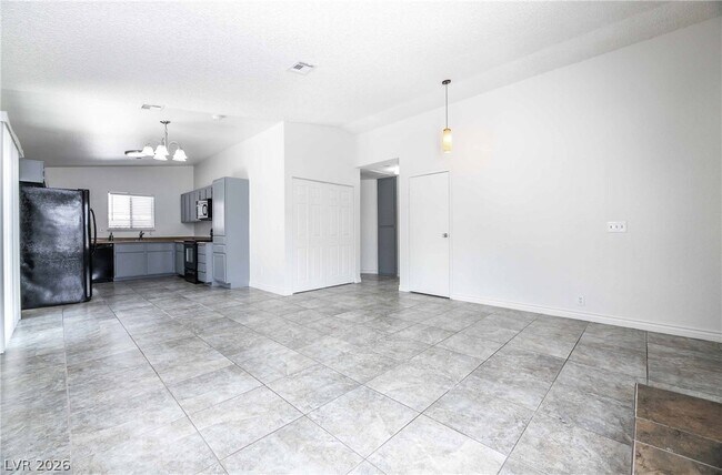 Foto del edificio - 7420 Lattimore Dr