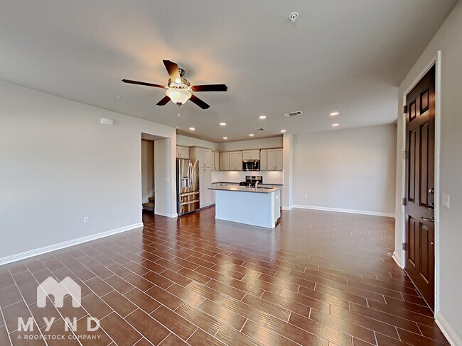 Foto del edificio - 13800 Lyndhurst St