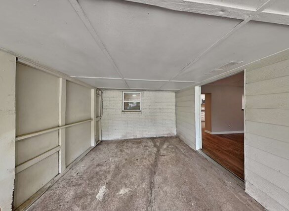 Foto del edificio - 1003 Rosewood Ln