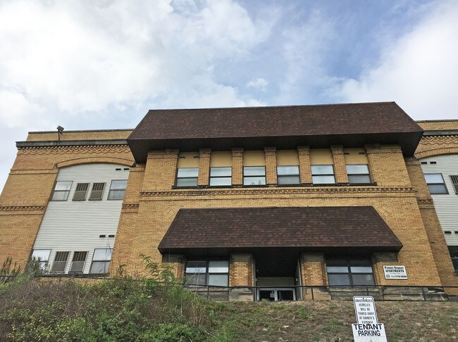 Foto del edificio - 420 Pinney St
