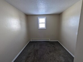 Building Photo - 1001 S Pittenger Rd