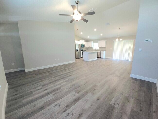 Foto del edificio - 10254 N Langdon Rd