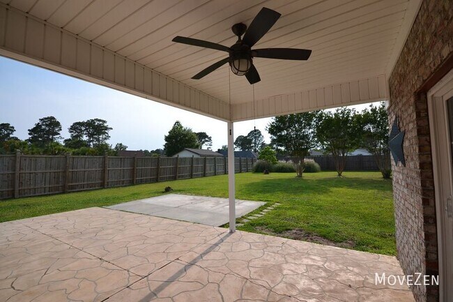 Building Photo - 151 Lake Emerald Dr E