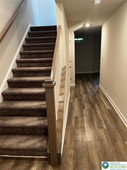 Foto del edificio - 4930 Brookside Ct