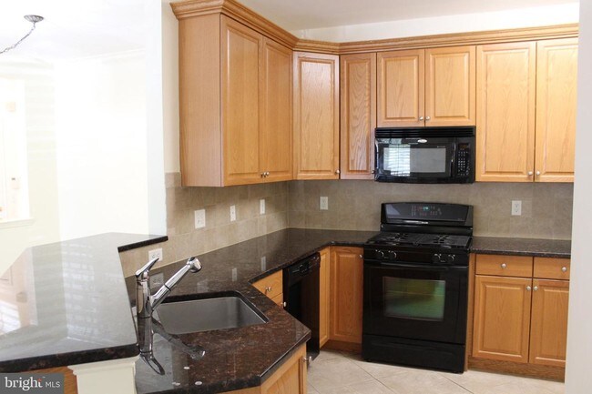 Building Photo - 513 Masterson Ct