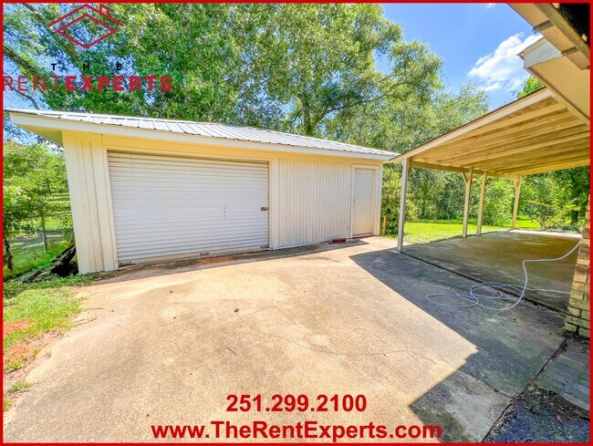 Building Photo - 456 Scott Dr
