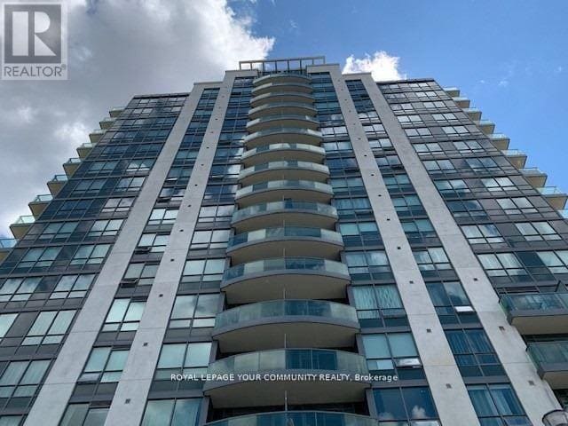 Building Photo - 20-1520 N Park Rd