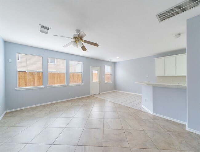 Building Photo - 16530 Cairngrove Ln