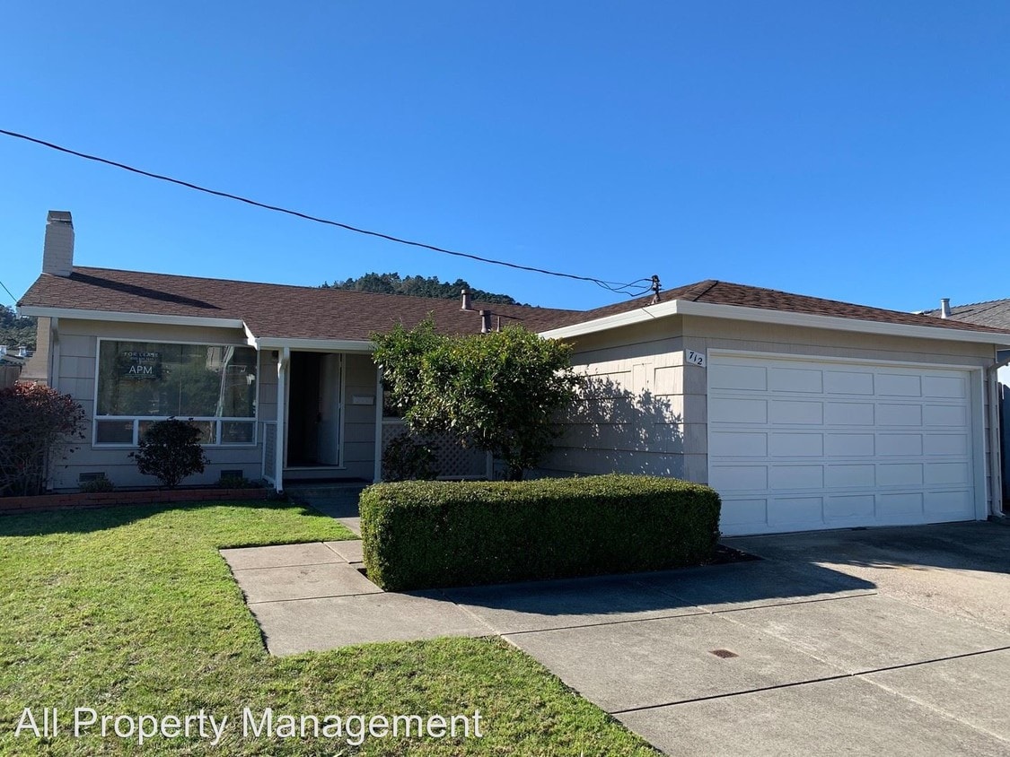 3 br, 1 bath House 712 Arguello Blvd House for Rent in Pacifica, CA