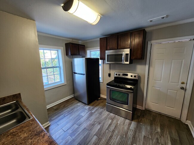 Foto del edificio - 543 Oliver St NW