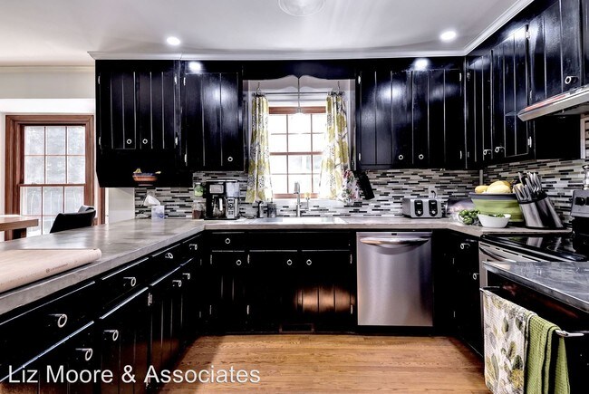 Building Photo - 4 br, 2.5 bath House - 103 Loblolly Court