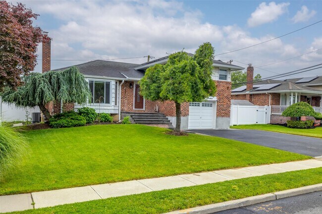 Foto del edificio - 4100 Meadow Ln