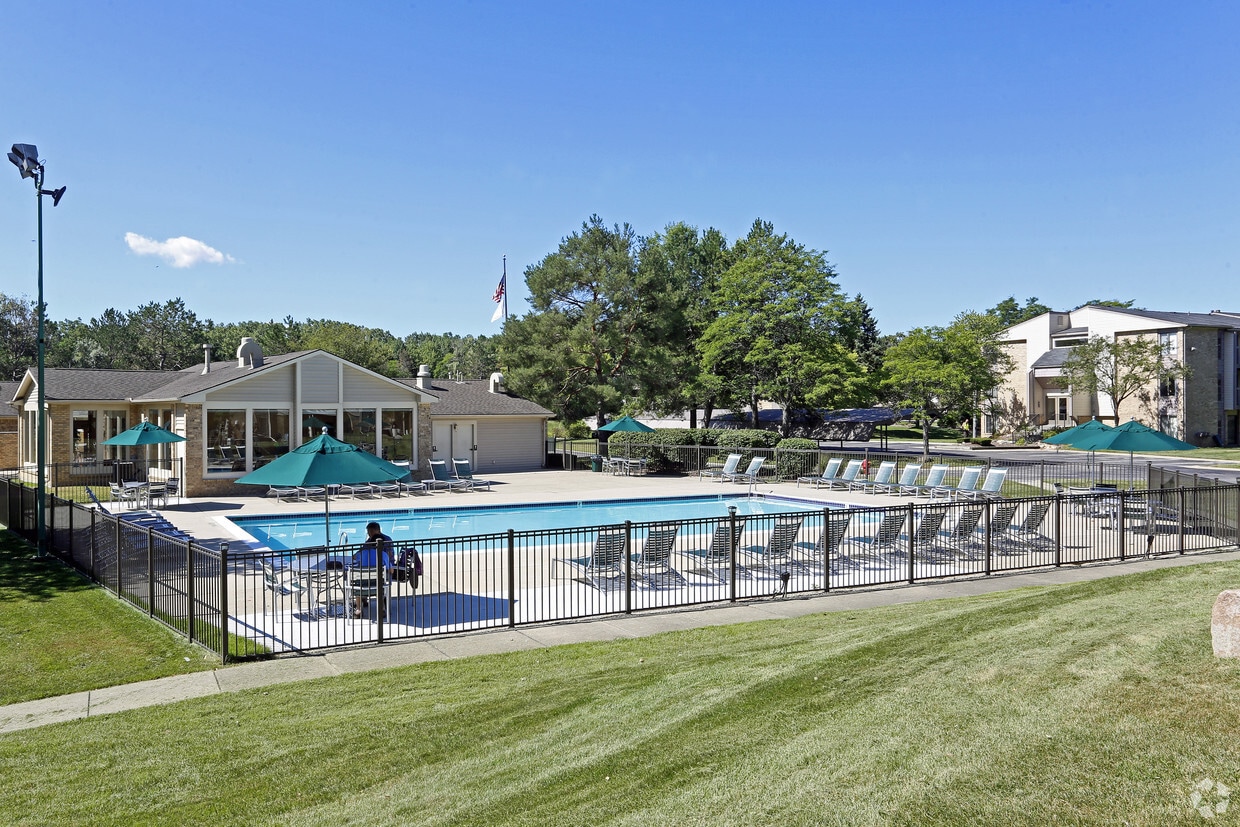 Fairmont Park Apartments Apartments at 22540 Fairmont Dr Farmington