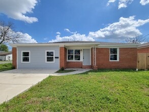 Building Photo - 4538 Clover St