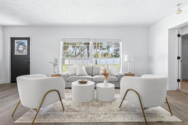 Foto del edificio - 8335 42nd Ave N