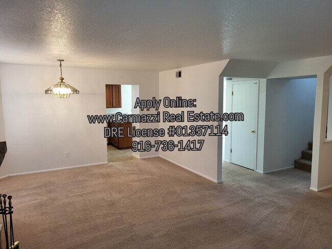 Foto del edificio - 9244 Mapleview Way