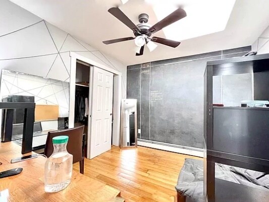 Foto del edificio - 305 Quincy St