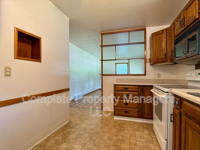 Foto del edificio - 1517 Margaretha Ave