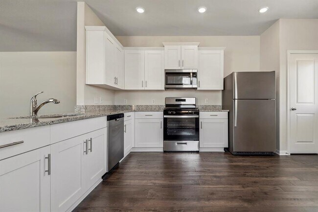 Building Photo - 16437 Blossom Grv Dr