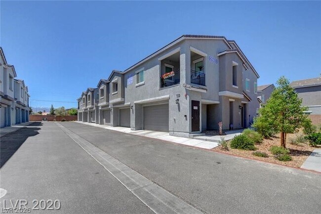 Foto del edificio - 2860 Sunflower Days Ave