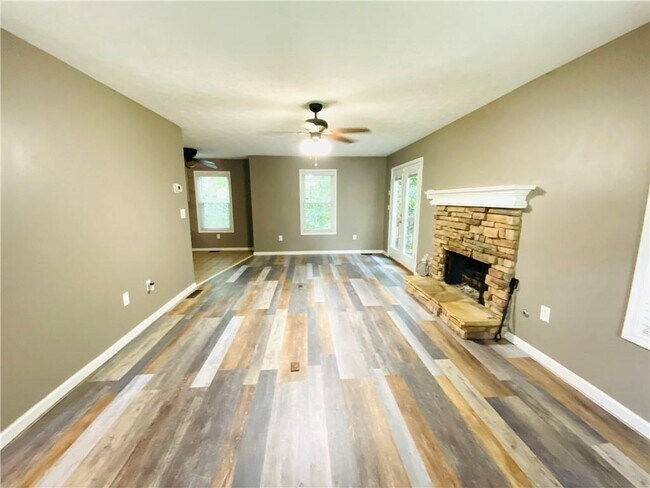 Foto del edificio - 4090 Riversong Dr NW