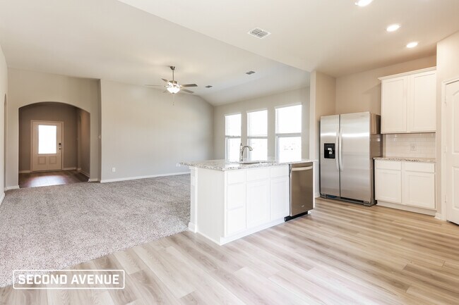 Foto del edificio - 2020 Jeanine Dr