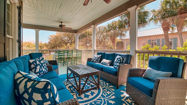 Building Photo - 111 Dune Oaks Dr