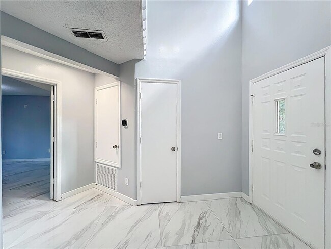 Foto del edificio - 622 Anhinga Rd